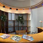 Laguna & Restaurant Hotel