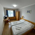 Laguna & Restaurant Hotel 3*