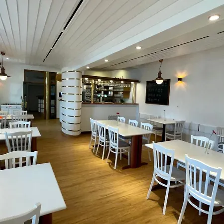 Laguna & Restaurant Otel Ceske Budejovice