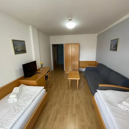 Laguna & Restaurant 3* České Budějovice
