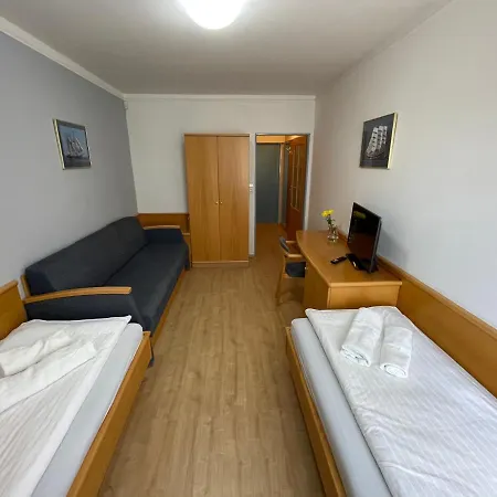 Otel Laguna & Restaurant 3*