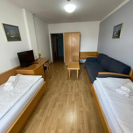 Laguna & Restaurant 3* České Budějovice