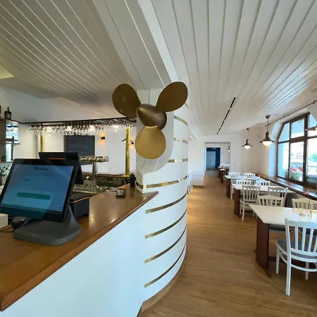 Otel Laguna & Restaurant 3*