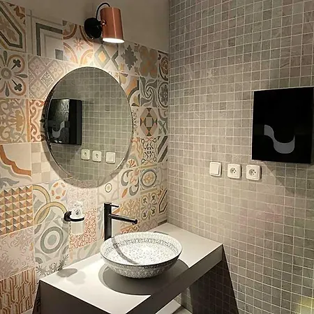 Отель Laguna & Restaurant 3*