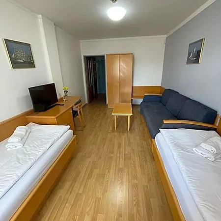 Laguna & Restaurant 3* Ческе-Будеёвице